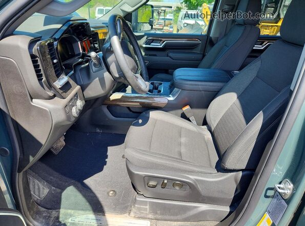 1GC4KNEY2TF142021 2026 CHEVROLET SILVERADO Green Սալոնի դիմացի տեսք