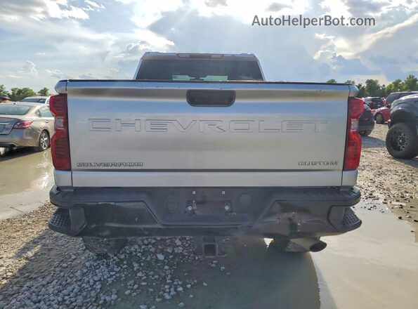 1GC4YME76PF136776 2023 CHEVROLET SILVERADO Silver Вид ззаду