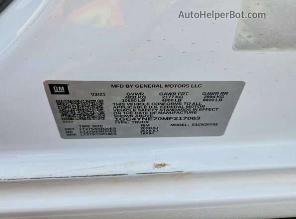 1GC4YNE70MF217063 2021 CHEVROLET SILVERADO White Widok komory silnika