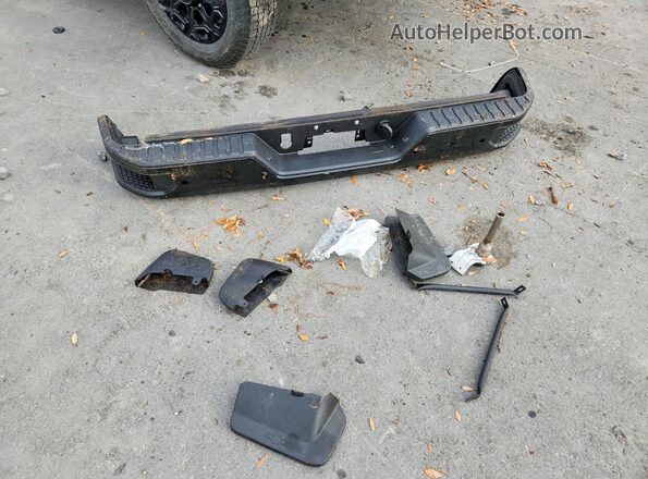 1GC4YVE70RF226935 2024 CHEVROLET SILVERADO Black Вид підкапотного простору
