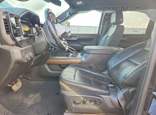 1GC4YVE70RF226935 2024 CHEVROLET SILVERADO Black Вид салону спереду