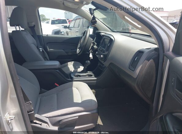 1GCGSBEA7J1260316 2018 CHEVROLET COLORADO Серебряный Вид салона спереди