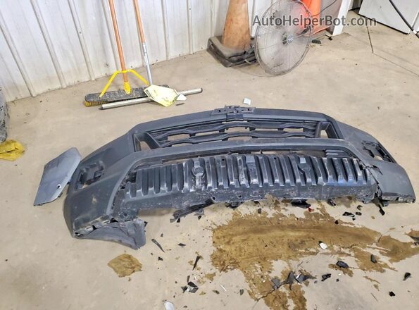 1GCGSBEC8R1169293 2024 CHEVROLET COLORADO Silver Vista del compartimento del motor