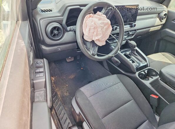 1GCGSBEC9R1224902 2024 CHEVROLET COLORADO White Dashboard view