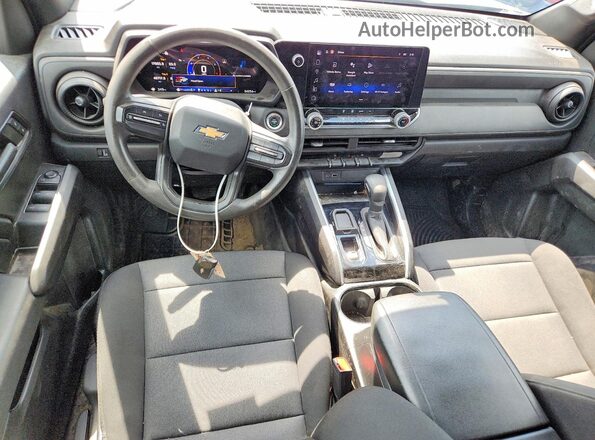 1GCGSBECXR1180389 2024 CHEVROLET COLORADO Белый Вид панели приборов