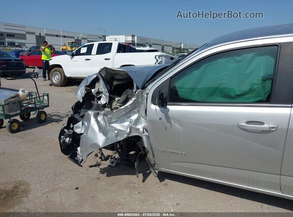 1GCGSCEA1H1211841 2017 CHEVROLET COLORADO Silver Widok z przodu