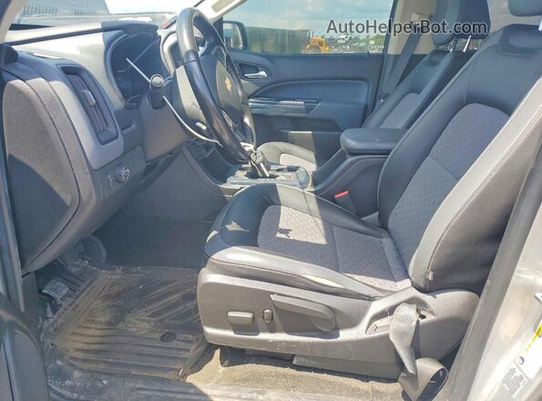1GCGSDEN5H1218946 2017 CHEVROLET COLORADO Silver Widok wnętrza z przodu