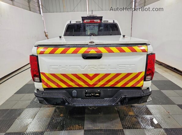 1GCGTBEC4P1161900 2023 CHEVROLET COLORADO White უკანა ხედი
