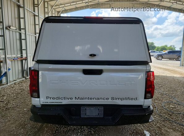 1GCGTBEC6P1188581 2023 CHEVROLET COLORADO White Rear view