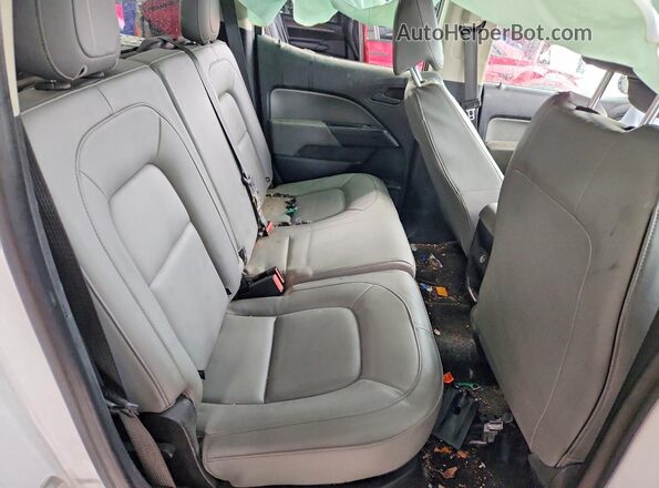 1GCGTBEN8J1190339 2018 CHEVROLET COLORADO White Vista de los asientos traseros