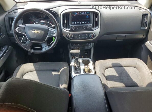 1GCGTCEN1J1251035 2018 CHEVROLET COLORADO Silver Widok deski rozdzielczej