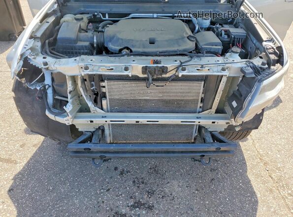 1GCGTCEN5K1193772 2019 CHEVROLET COLORADO Silver Вид задньої частини салону