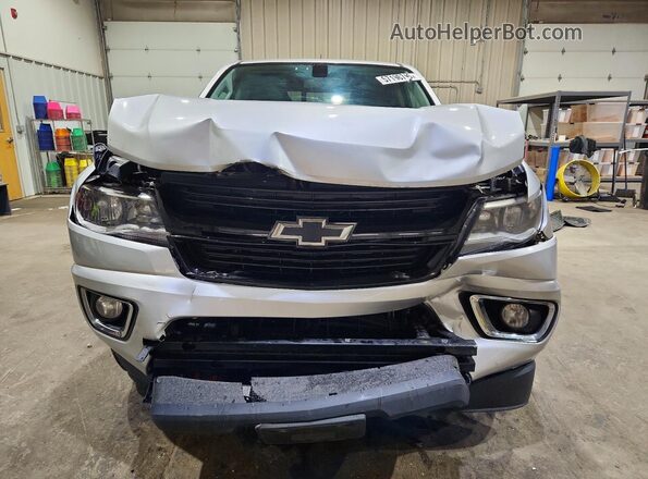 1GCGTCEN6J1126015 2018 CHEVROLET COLORADO Silver Դիմացի տեսք