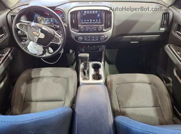 1GCGTCEN6J1126015 2018 CHEVROLET COLORADO Silver Առջևի վահանակի տեսք