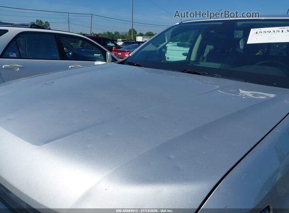 1GCGTCEN9K1152223 2019 CHEVROLET COLORADO Silver Widok z przodu