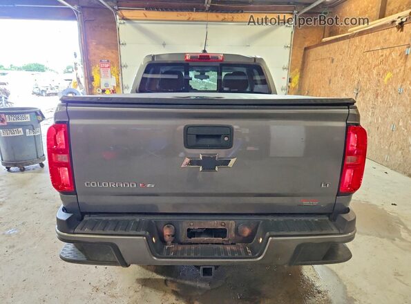1GCGTCENXJ1118872 2018 CHEVROLET COLORADO Gray Հետևի տեսք