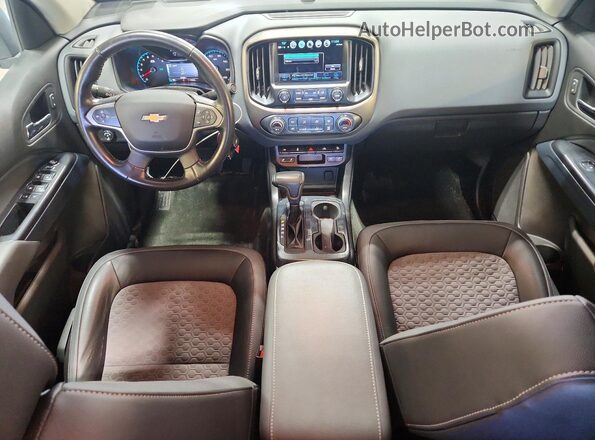 1GCGTDEN1J1207686 2018 CHEVROLET COLORADO Белый Вид панели приборов
