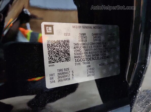 1GCGTDEN2J1243340 2018 CHEVROLET COLORADO Black Вид підкапотного простору