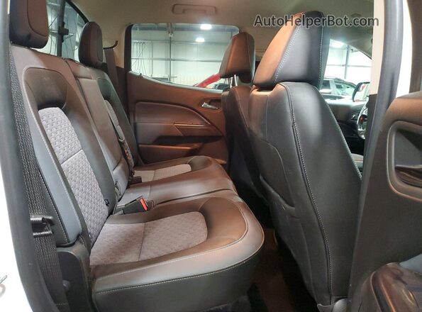 1GCGTDEN2K1353287 2019 CHEVROLET COLORADO White Rear seats view