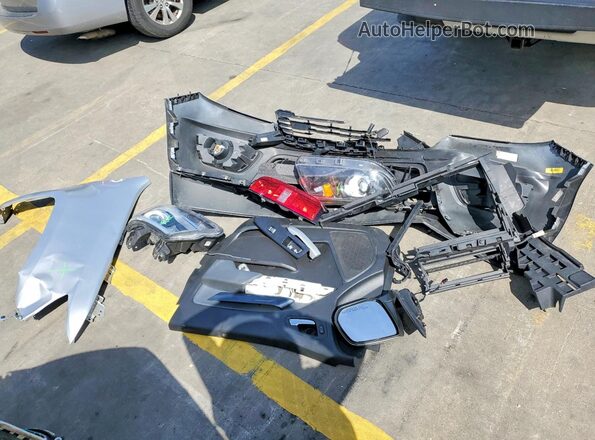 1GCGTDEN4L1201660 2020 CHEVROLET COLORADO Silver Vista del compartimento del motor