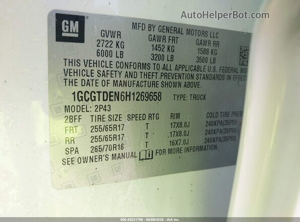 1GCGTDEN6H1269658 2017 CHEVROLET COLORADO Белый Вид подкапотного пространства