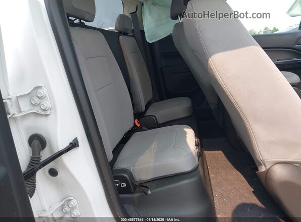 1GCHSBEA8L1177033 2020 CHEVROLET COLORADO White VIN կոդի պիտակի տեսք