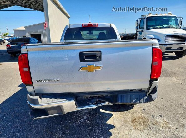 1GCHSBEA8L1204702 2020 CHEVROLET COLORADO Silver Вид ззаду