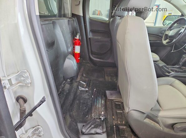 1GCHSBEAXK1248537 2019 CHEVROLET COLORADO White Vista de los asientos traseros