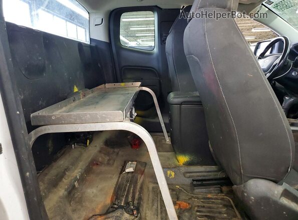 1GCHSCEA0M1252203 2021 CHEVROLET COLORADO White Widok wnętrza z tyłu