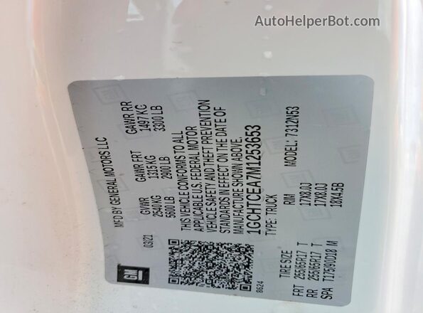 1GCHTCEA7M1253653 2021 CHEVROLET COLORADO White Vista del compartimento del motor