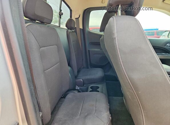 1GCHTCEN6J1158435 2018 CHEVROLET COLORADO Silver Rear seats view