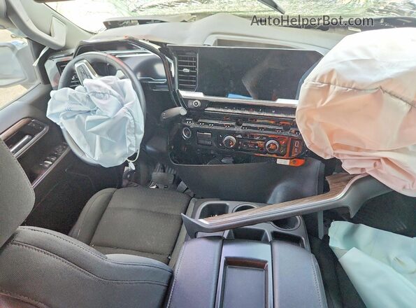 1GCPACED8SZ107563 2025 CHEVROLET SILVERADO Silver წინა პანელის ხედი
