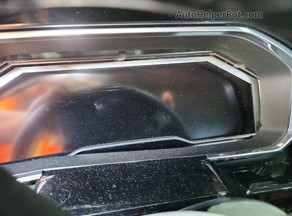 1GCPACED8SZ107563 2025 CHEVROLET SILVERADO Silver ხელსაწყოთა პანელის ხედი