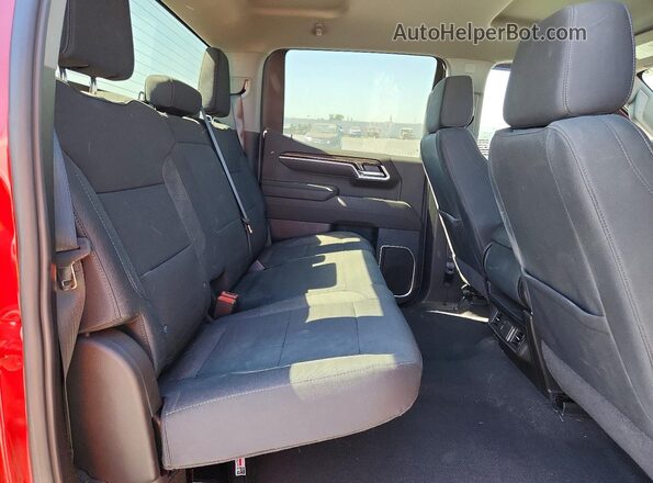 1GCPADED0TZ150205 2026 CHEVROLET SILVERADO Red Widok tylnych siedzeń