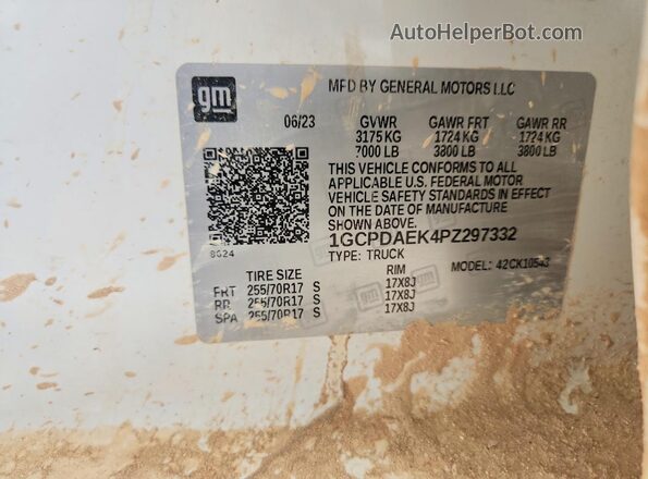 1GCPDAEK4PZ297332 2023 CHEVROLET SILVERADO Белый Вид подкапотного пространства