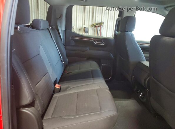 1GCPDKEK2RZ137331 2024 CHEVROLET SILVERADO Red Widok tylnych siedzeń
