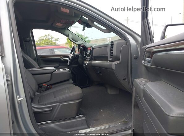 1GCPDKEK3PZ323862 2023 CHEVROLET SILVERADO Серый Вид салона спереди