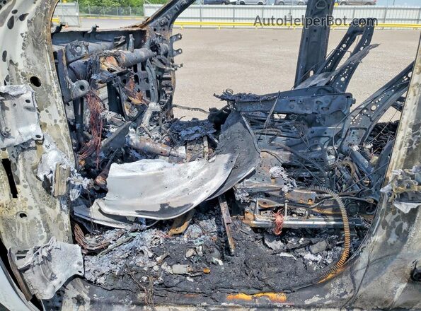 1GCPKWEK6TZ203433 2026 CHEVROLET SILVERADO Burn Սալոնի դիմացի տեսք