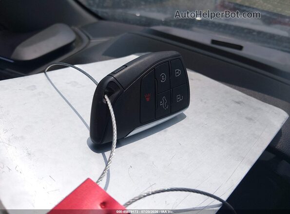 1GCPKWEK8TZ242041 2026 CHEVROLET SILVERADO Black Widok deski rozdzielczej