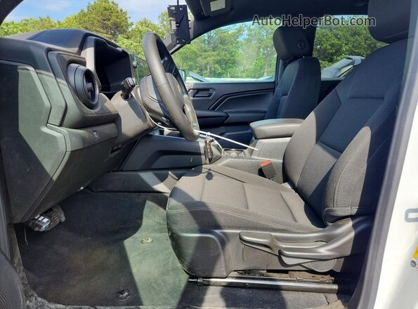 1GCPSBEK2S1162305 2025 CHEVROLET COLORADO Белый Вид салона спереди