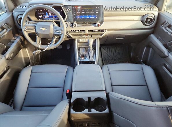 1GCPSBEK2S1210949 2025 CHEVROLET COLORADO White Widok deski rozdzielczej