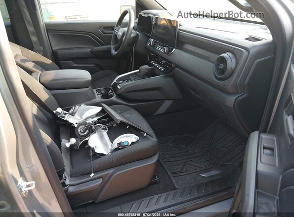 1GCPSBEK4T1172089 2026 CHEVROLET COLORADO Серый Вид салона спереди