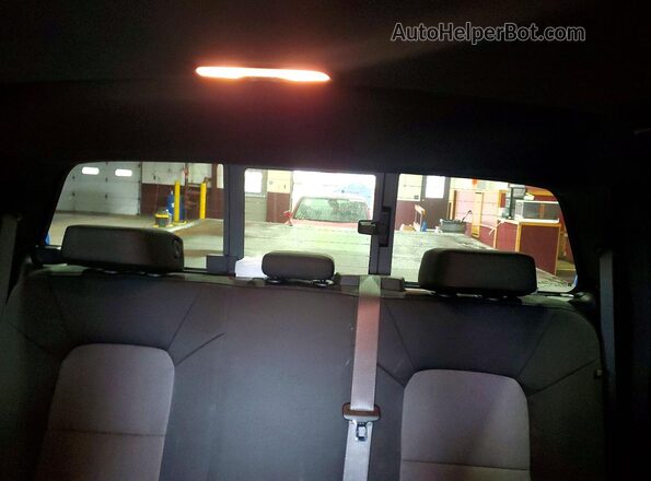 1GCPSBEK8S1167590 2025 CHEVROLET COLORADO White Rear seats view