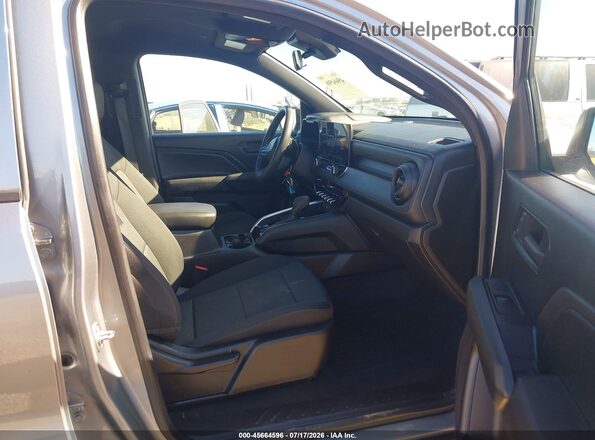 1GCPSBEK9P1163068 2023 CHEVROLET COLORADO Gray Vista interior delantera