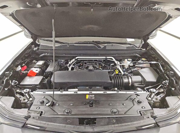 1GCPSBEK9T1174078 2026 CHEVROLET COLORADO Black Widok wnętrza z tyłu