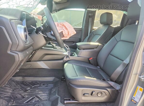1GCPSCEK2T1239861 2026 CHEVROLET COLORADO Gray Front interior view