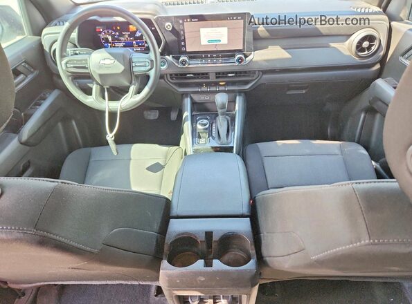 1GCPTBEK2R1104430 2024 CHEVROLET COLORADO White Առջևի վահանակի տեսք