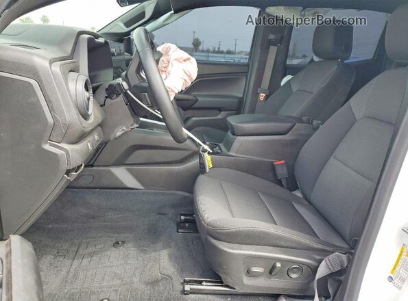 1GCPTBEK9S1209293 2025 CHEVROLET COLORADO White Widok wnętrza z przodu