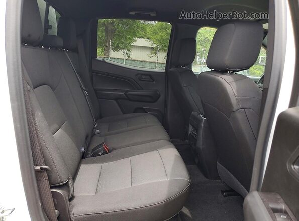 1GCPTBEK9S1209648 2025 CHEVROLET COLORADO White Rear seats view