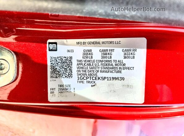 1GCPTCEK5P1199830 2023 CHEVROLET COLORADO Red Widok komory silnika